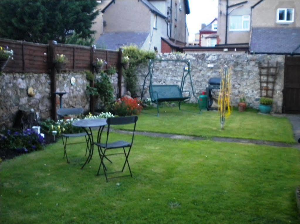 Glenavon Guest House Llandudno Exterior photo